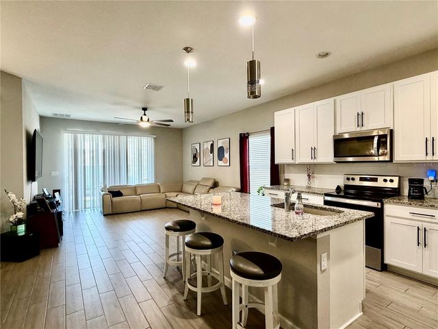 1073 CHELAN FALLS DRIVE, Deland, FL 32724