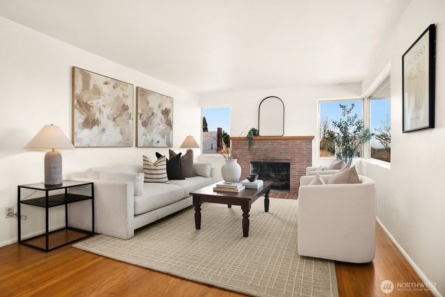 4015 W Prosper Street, Seattle, WA 98199