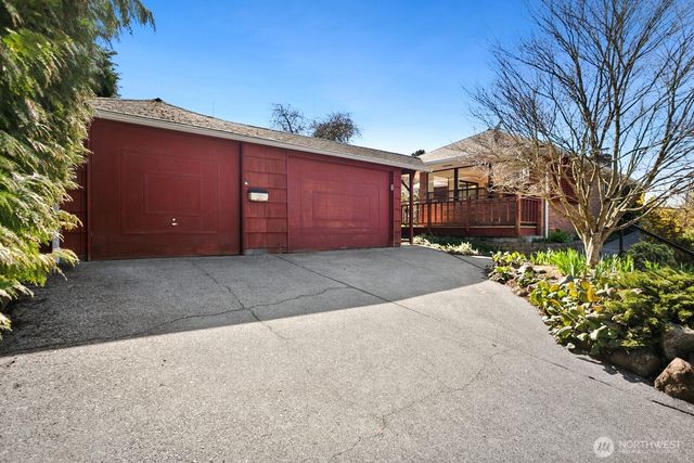 4015 W Prosper Street, Seattle, WA 98199