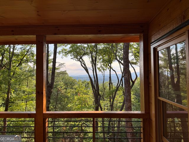 35 Davenport Court Lane, Blue Ridge, GA 30513