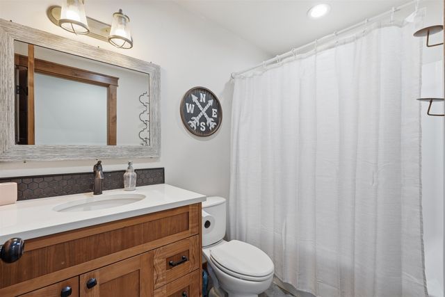 1020 W Owens Rd, Deer Park, WA 99006