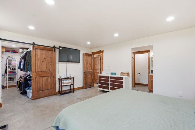 1020 W Owens Rd, Deer Park, WA 99006