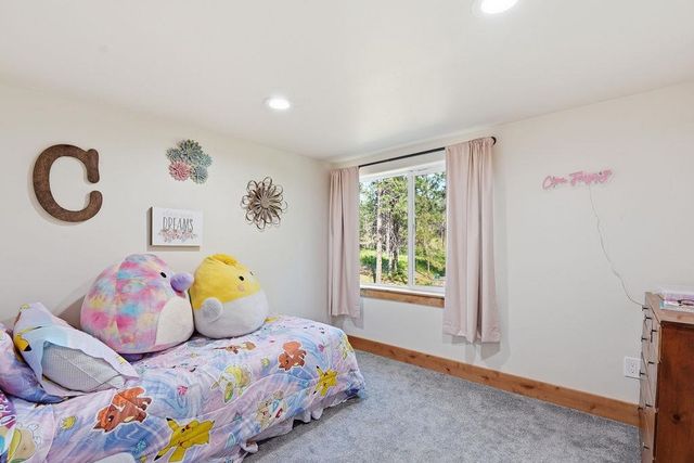 1020 W Owens Rd, Deer Park, WA 99006