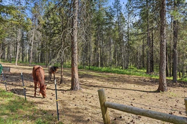 1020 W Owens Rd, Deer Park, WA 99006
