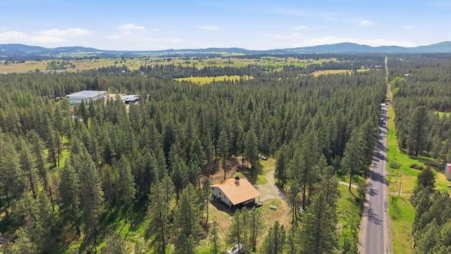 1020 W Owens Rd, Deer Park, WA 99006