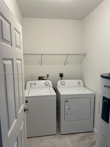 319 SE 20th Ter 319, Homestead, FL 33033