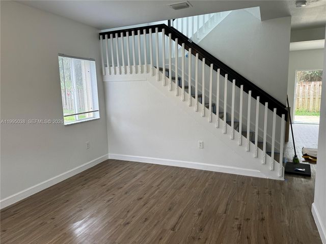 319 SE 20th Ter 319, Homestead, FL 33033