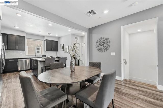 112 Apricot St, Livermore, CA 94551