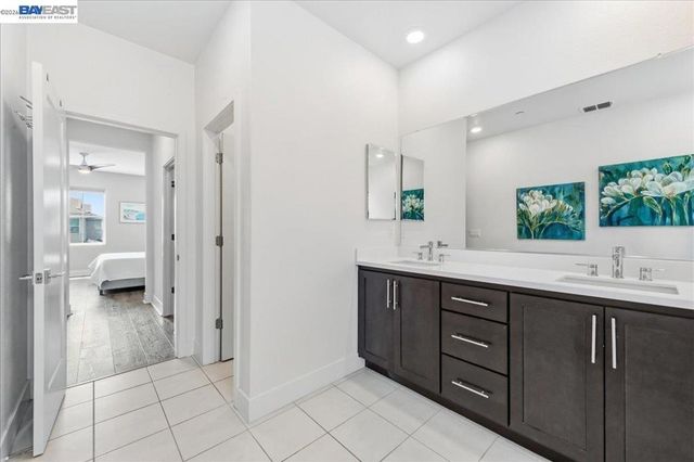 112 Apricot St, Livermore, CA 94551