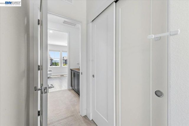 112 Apricot St, Livermore, CA 94551