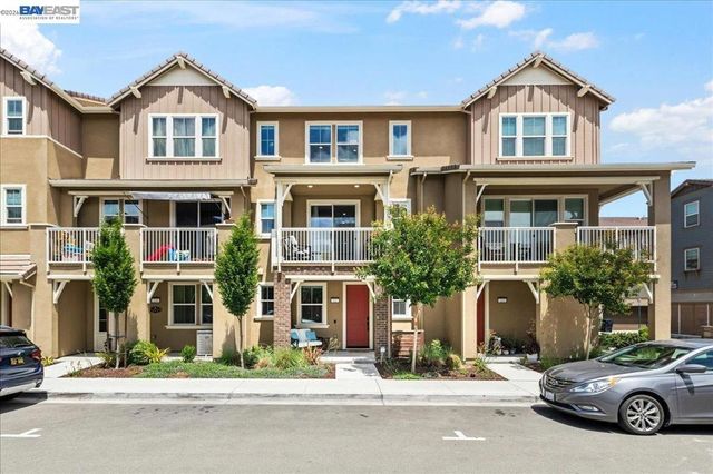 112 Apricot St, Livermore, CA 94551