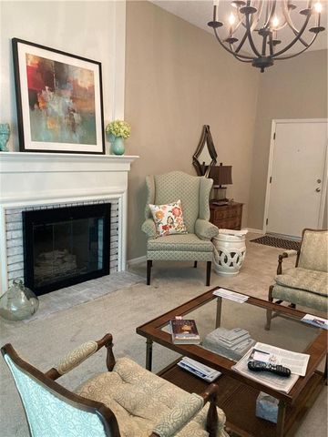 11318 King Street, Overland Park, KS 66210