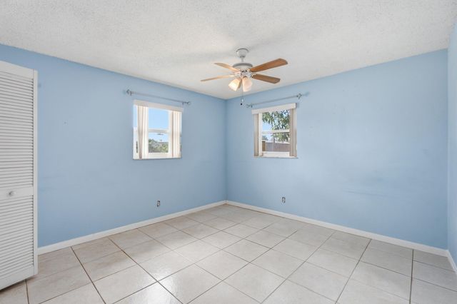 19074 SE FEARNLEY Drive, Jupiter, FL 33469