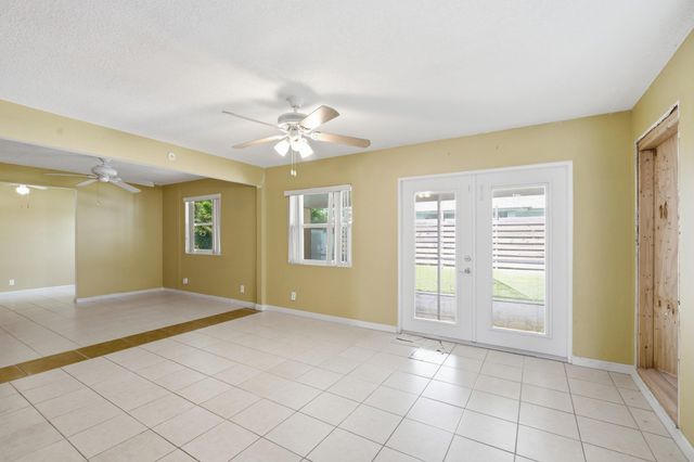 19074 SE FEARNLEY Drive, Jupiter, FL 33469