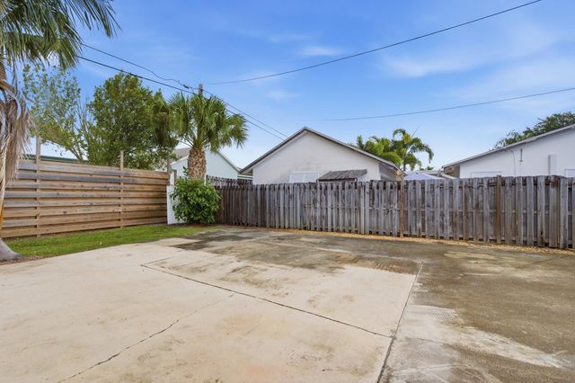 19074 SE FEARNLEY Drive, Jupiter, FL 33469