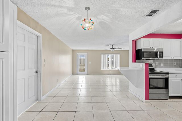 19074 SE FEARNLEY Drive, Jupiter, FL 33469