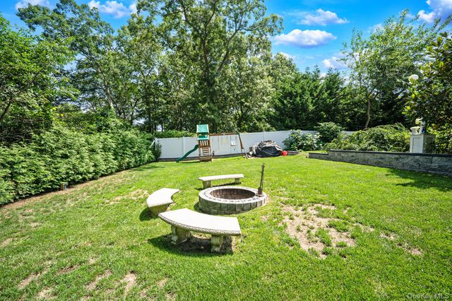 5 Overlook Drive, Mastic, NY 11950