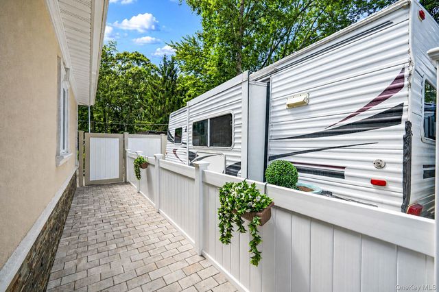 5 Overlook Drive, Mastic, NY 11950