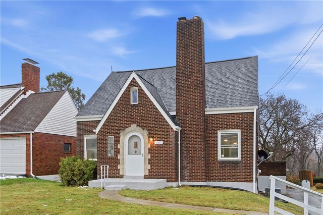 1011 Taylor St, N Versailles, PA 15137