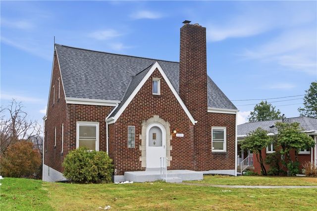 1011 Taylor St, N Versailles, PA 15137