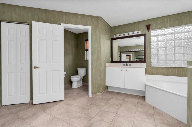 16138 SW 15th Street, Pembroke Pines, FL 33027