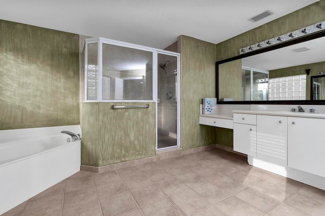 16138 SW 15th Street, Pembroke Pines, FL 33027