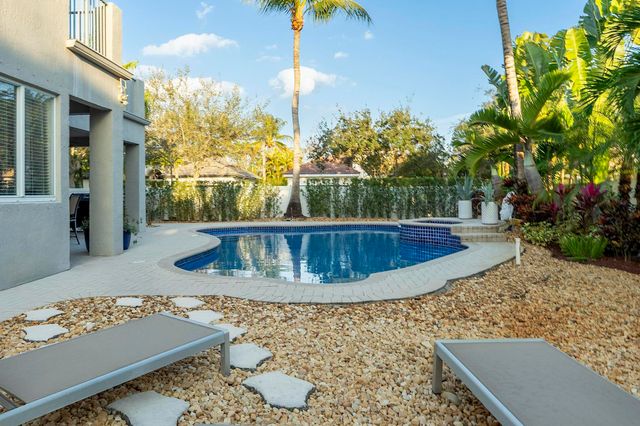 16138 SW 15th Street, Pembroke Pines, FL 33027