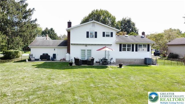 4454 Fieldstone Drive, Lower Nazareth Twp, PA 18064