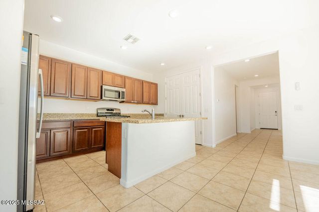 3180 W Chalfont Drive, Tucson, AZ 85742