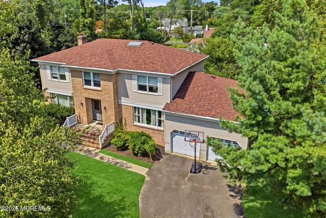 445 Slocum Place, Oakhurst, NJ 07755