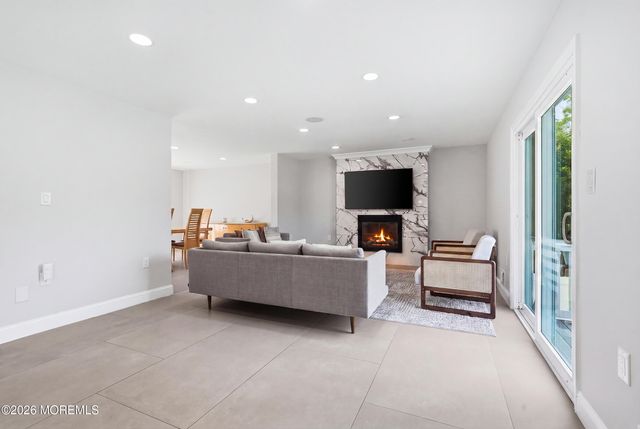 445 Slocum Place, Oakhurst, NJ 07755