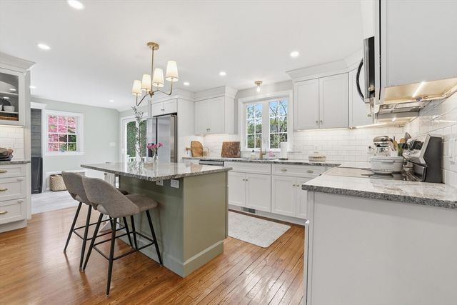 62 Fulton St, Norwood, MA 02062