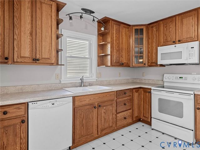 13706 Danbury Dr, Chesterfield, VA 23113