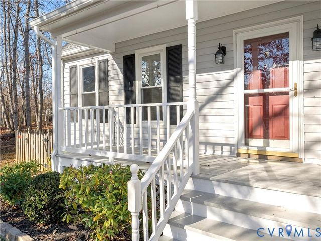 13706 Danbury Dr, Chesterfield, VA 23113