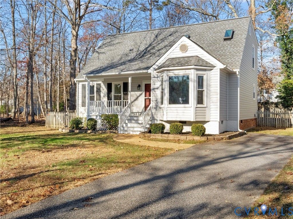 13706 Danbury Dr, Chesterfield, VA 23113