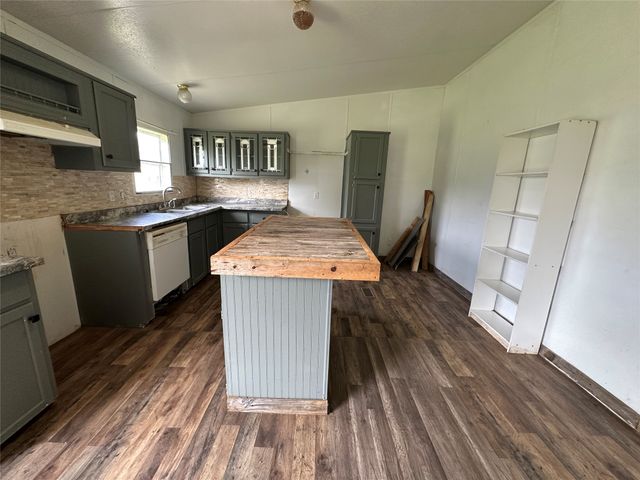 3360 Old Sherman Road, Whitesboro, TX 76273