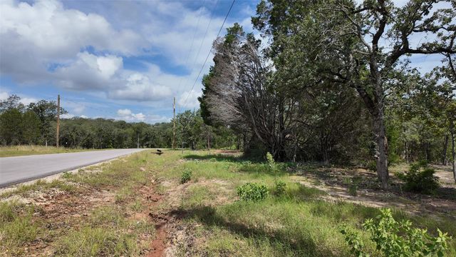 160 Los Robles RD, Elgin, TX 78621
