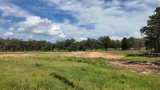 160 Los Robles RD, Elgin, TX 78621