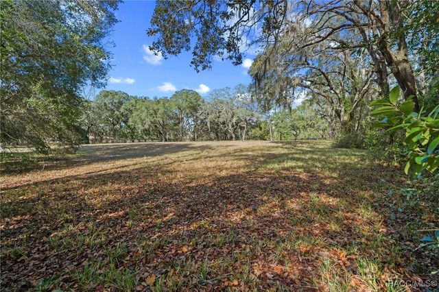 4290 W Norvell Bryant Highway, Crystal River, FL 34429