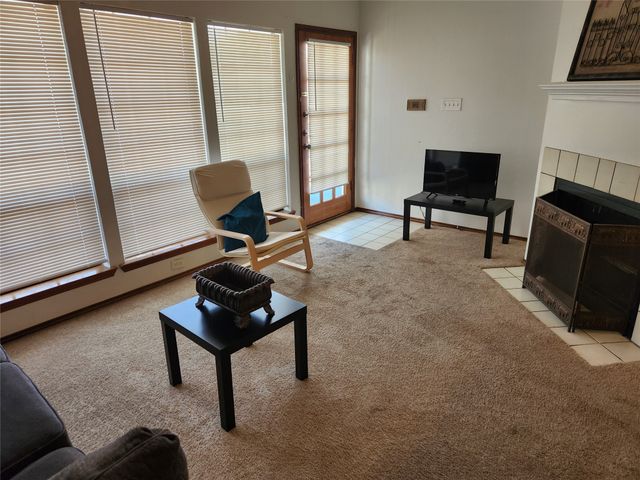 4800 W Lovers Lane 215, Dallas, TX 75209