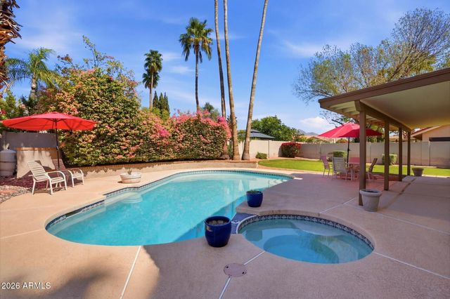 9012 E SUTTON Drive, Scottsdale, AZ 85260