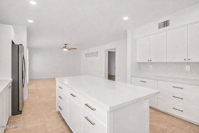 9012 E SUTTON Drive, Scottsdale, AZ 85260