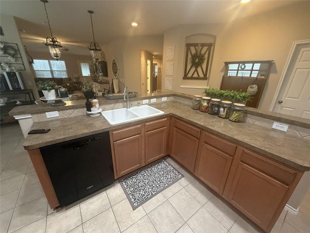 4714 Woodspring Glen Lane, Houston, TX 77345