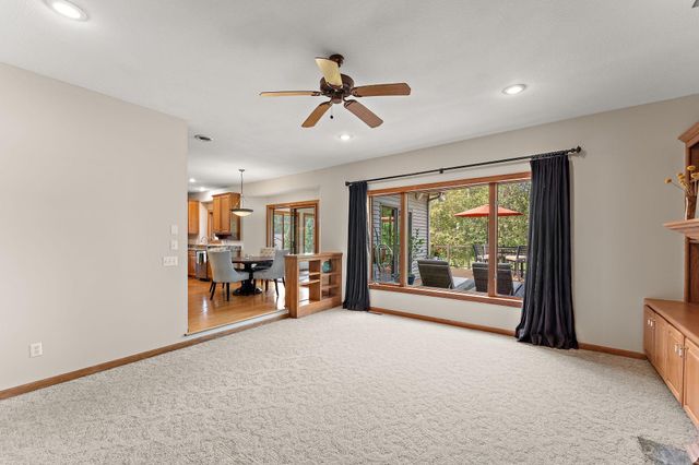 23140 Grandview Way, Lakeville, MN 55044