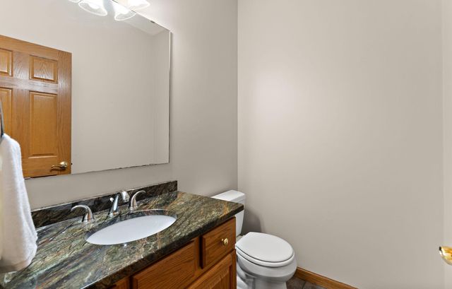 23140 Grandview Way, Lakeville, MN 55044
