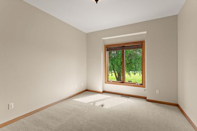 23140 Grandview Way, Lakeville, MN 55044