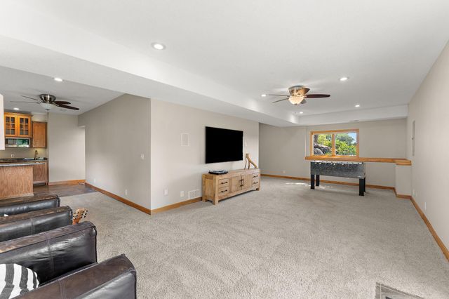 23140 Grandview Way, Lakeville, MN 55044