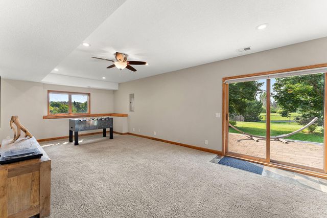 23140 Grandview Way, Lakeville, MN 55044