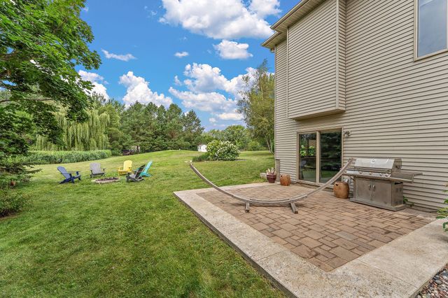 23140 Grandview Way, Lakeville, MN 55044