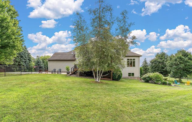23140 Grandview Way, Lakeville, MN 55044
